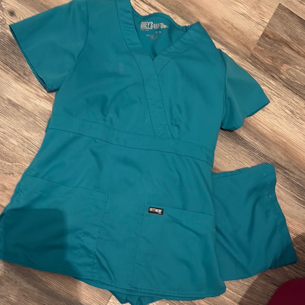 Greys anatomy xs petite scrub set Teal Scrub Top and Pants Set
